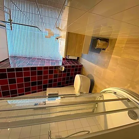 Western Dam Square Hotel