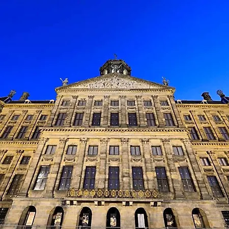 Western Dam Square 3*