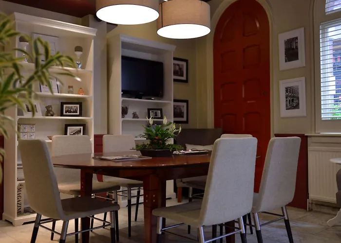 Western Dam Square Hotel 3*