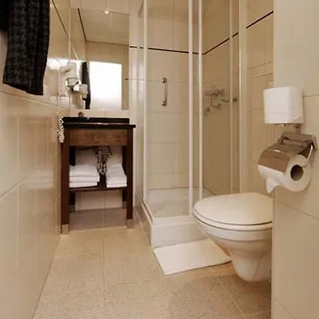 베스트 웨스턴 담 스퀘어 인 3*