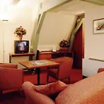 Western Dam Square Hotel