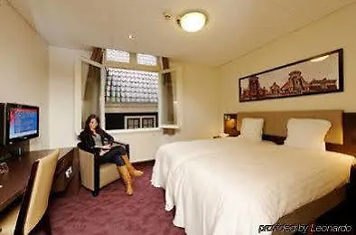 Western Dam Square 3*